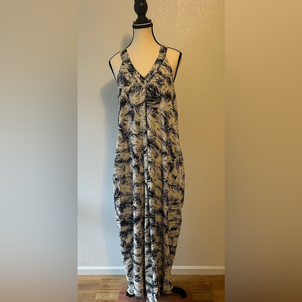 Women’s Halter Palm Print Maxi Dress